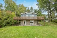Relaxing Lake Home that is certain to create smiles and memories for all ages! - 3-Star