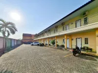 RedDoorz at Hotel Galaksi Ponorogo