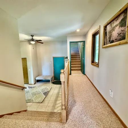 Huge Lakefront 3bd + Loft + 2 Kitchen Cabin on Recreational Bay Lake- Game Room