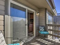 Sunset Mountain View Townhome and Winter Park Ski/Hike/Bike Hub フレイザーのホテル