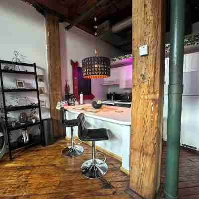 Riverside Boho Artist's Loft Downtown Others