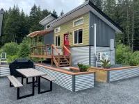 Tiny House w/ Forest Deck - Spruce Woods Acre - Chalets