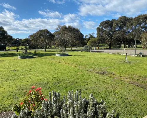 Aggies is a 2 bedroom cottage in a semi rural part of Goolwa. Close to the river Hotels in Goolwa