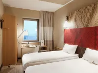 Ibis Istanbul West Hotels near Bagcilar