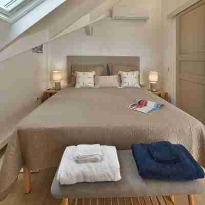 Villa YVANTINO OCEAN (4 bedrooms) the feeling of being on the deck of a boat Rooms