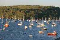 Cottage (2 bedrooms - 3 beds)  Polruan Fowey-stunning views over the estuary+sea