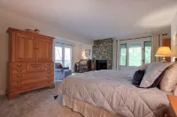 Mountain Condo on Lake Lure with Resort Amenities.Lake Lure is Open! - 4-Star