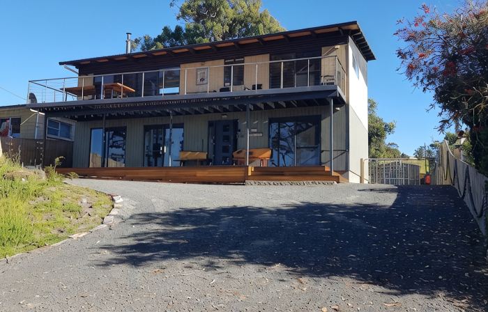Roaring Beach Retreat - pet friendly, beachfront