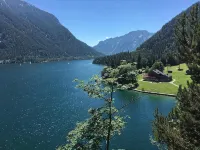 Apartment with seaview, 2 bedrroms. own garden, 5 min. to lake - Wifi