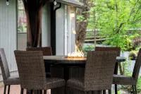 Bigfoot Bungalow — Creekside Paradise - 3 tähden