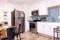 Artist's Bungalow- 1/2 mi from Covington Square