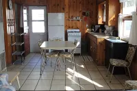 Silver Lake Cottage with a beautiful view of silver lake and the dunes - 2-Star