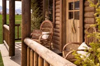 Beautiful Log Cabin in Paradise Valley, Montana - Hytter