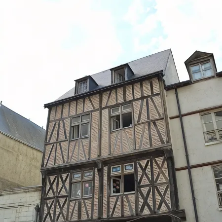 Charming studio in the heart of Amboise with gorgeous views of the Château!