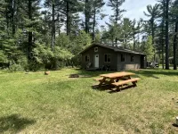 Escape to your own cabin with a private dock on the Petenwell Flowage. - Chalets