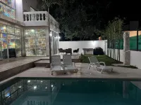 Luxury Villa Great Location Walking Distance to the Beach - Villas