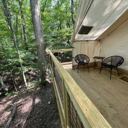 Valley Overlook, Peninsula, Ohio - Glamping Tent with Outdoor Deck, S2