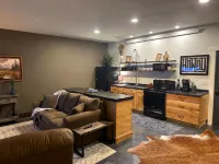 Barricade Bunkhouse: A Cozy Western Retreat in Laramie, Wyoming -  Apartamentos vacacionales