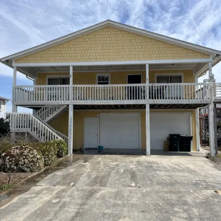 Water front Canal house south end topsail island boatswimdock and beach access