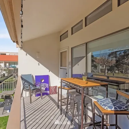 #182-Unit by pool & Gorge shuttle-book separately