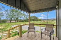 Tiny Home w/ RV Hookups - Wifi