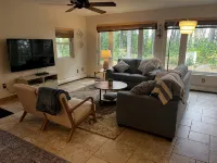 4 Seasons Superior Beach House - 4-Star