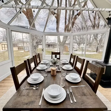 Packer Pilgrimage 1 - Sunroom + Pet Friendly