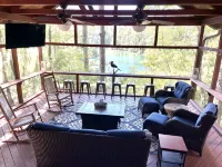 North Keowee Family Lake House on Private Cove With Dock / 5 MIN FROM JOCASSEE - Parvekkeita