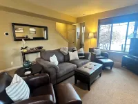 Spacious 3 BDR Pet Friendly, Hottub, Pool Hôtels à : Hailey