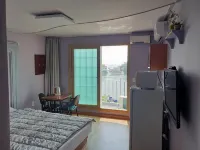 Buan (Byeonsanbando) Badaga Boineun Pension - พร้อมWifi