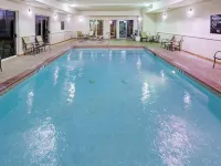 Hampton Inn & Suites Waxahachie - Pools