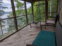 Driftwood Cottage; cozy oceanfront, 2 Kayaks, Wood Stove, Porch, Sunsets. - Alppimaja