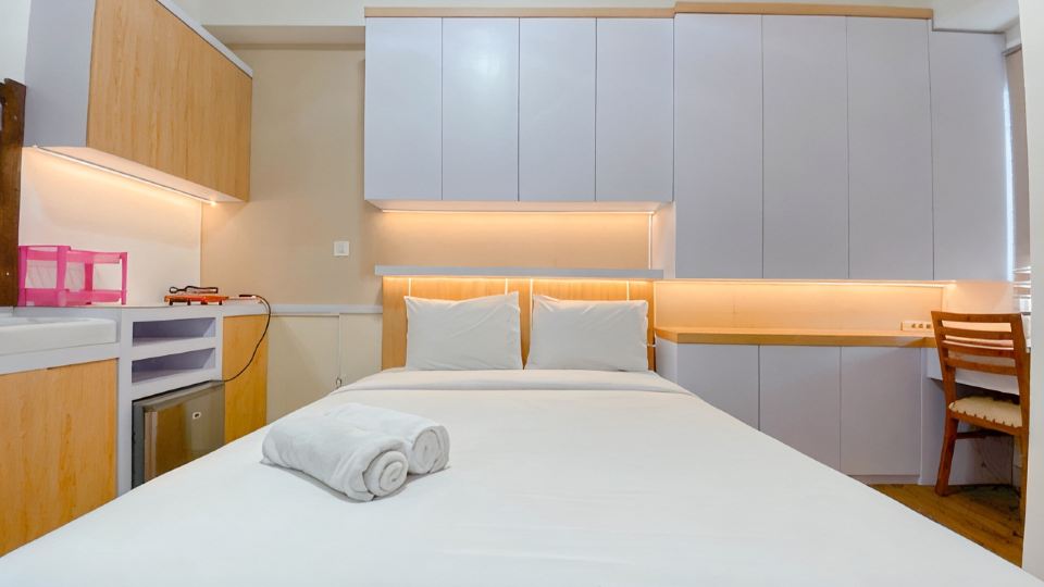 Pure Nest Studio at Candiland Apartment By Travelio