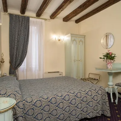 Locanda Ca' Zose Hotels near Palazzo Franchetti