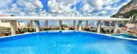 Hotel Weber Ambassador - Pools