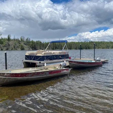 Cabin 6 "Osprey" 3 Br, 6 pp, Lake View, Access to Boats!