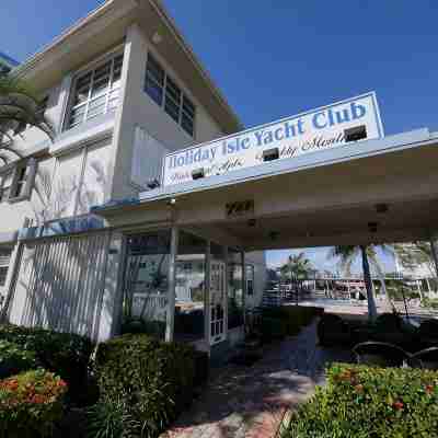 Holiday Isle Yacht Club Hotel Exterior