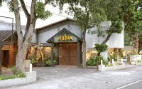 Pendhapa Art Space - Pas Limasan Homestay