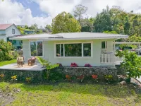 Mountain Oasis: Modern Plantation Home Hotéis em Captain Cook