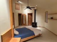 Upscale 3-bedroom lakefront house in Talkeetna - 4-Star