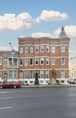 Parkside Gem: Luxe & Roomy by Historic Druid Hill l WIFI l Entire Unit - Condos