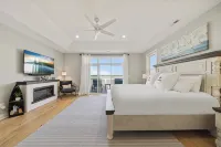 Gaston Shores / Boat Dock, Lake Access & Hot Tub - 4-Star