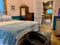 3-Bedroom Cabin in Old Bisbee Hotels in Bisbee