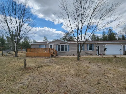 Charming 3-bedroom house with WiFi, AC in serene Necedah - 3 stjerner