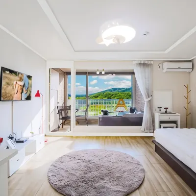 Ganghwa Joayo Spa Pension Hôtels à proximité de : Jeondeungsa
