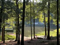 Spacious private home on Lake Oconee- located in a quiet cove. - 4つ星