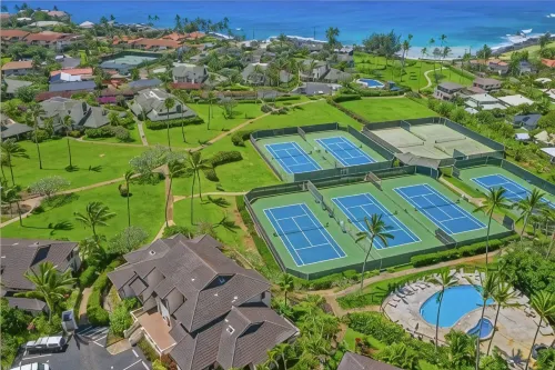 Boutique Condo with Contemporary Art: Steps from Scenic Poipu Beach Trail. - 4 stjerner