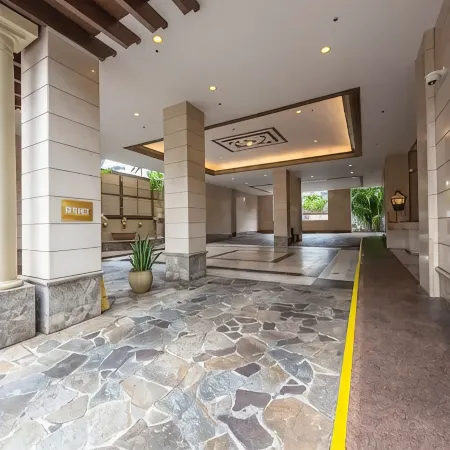 Spacious 2bd/2br with ocean and panoramic views!