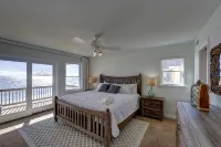 8BR Oceanfront in OBX w HotTub, Elevator & Theater Room! - balcony