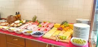 Hotel Amaryllis - breakfast